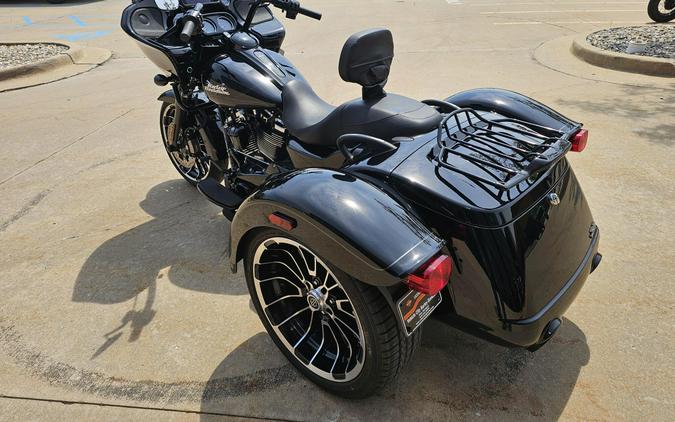 FLTRT 2023 Road Glide 3