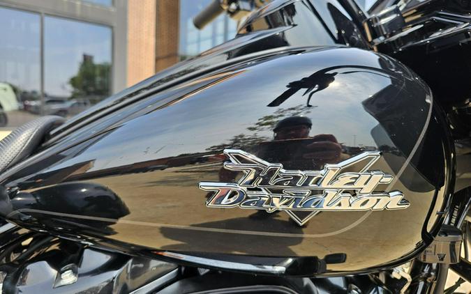 FLTRT 2023 Road Glide 3