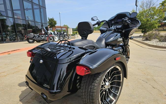 FLTRT 2023 Road Glide 3