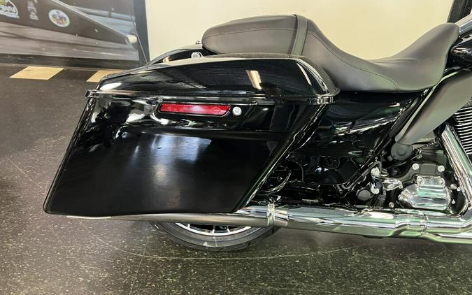 2023 Harley-Davidson Road Glide Special Vivid Black FLTRXS