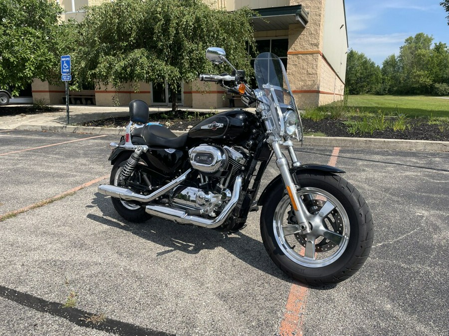 2016 Sportster 1200 Custom Vivid Black