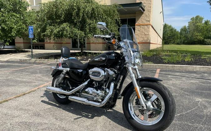 2016 Sportster 1200 Custom Vivid Black