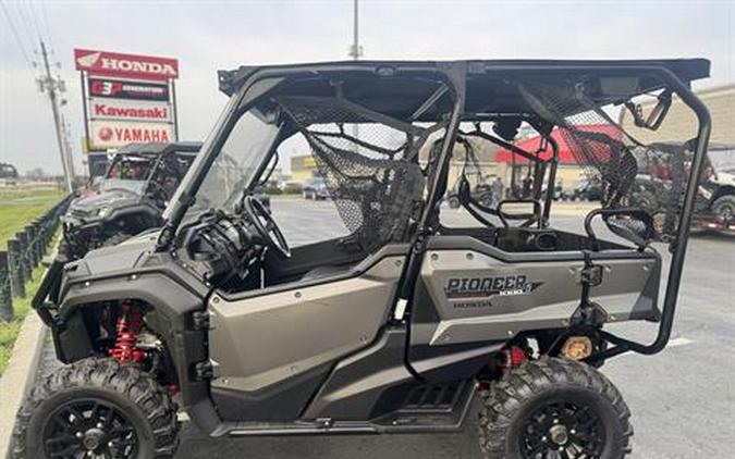 2018 Honda Pioneer 1000-5 LE