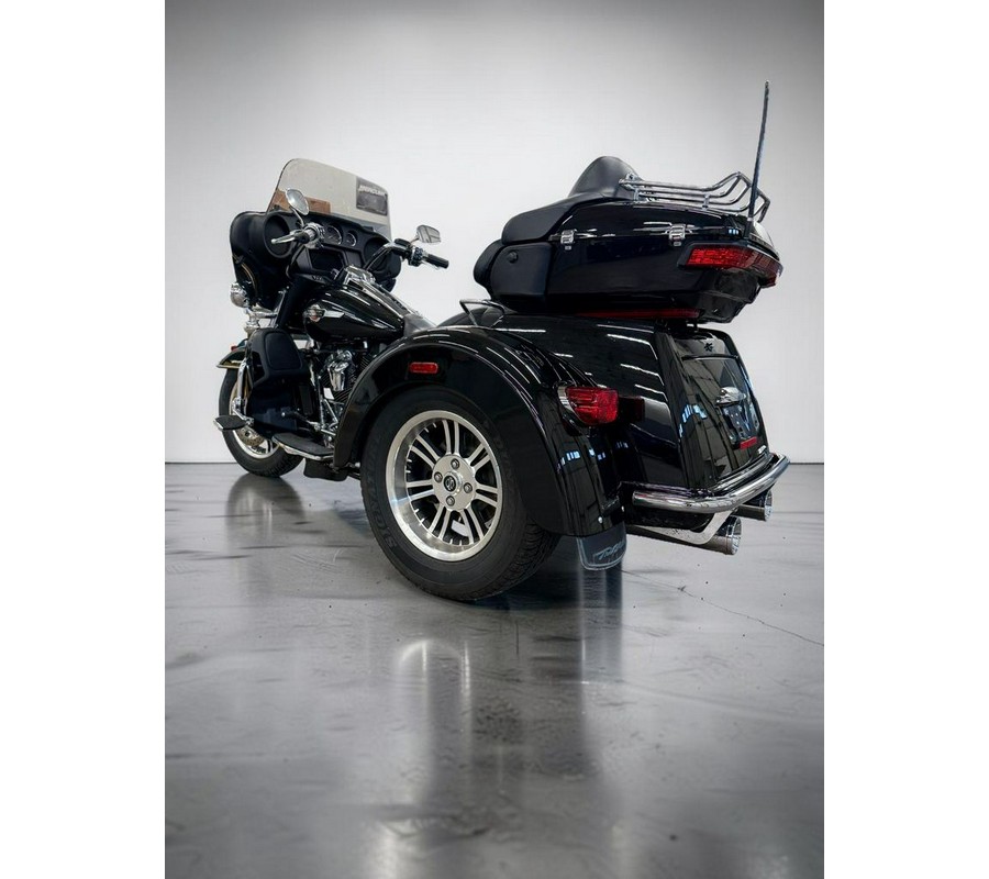 2023 Harley-Davidson Tri-Glide Ultra Classic FLHTCUTG