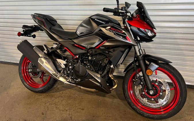 2025 Kawasaki Z500 SE ABS