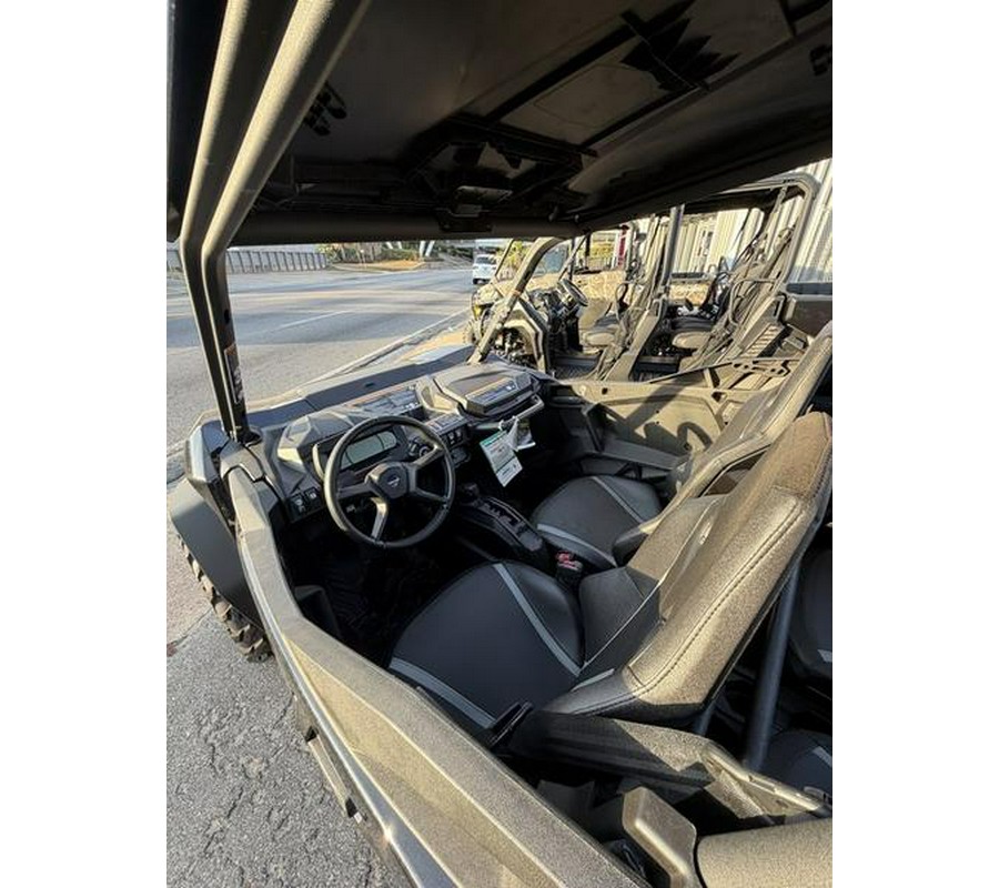 2025 Can-Am® Commander MAX XT 700