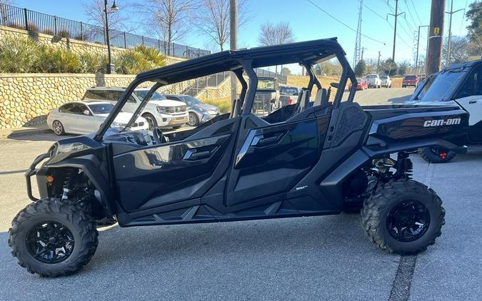 2025 Can-Am® Commander MAX XT 700