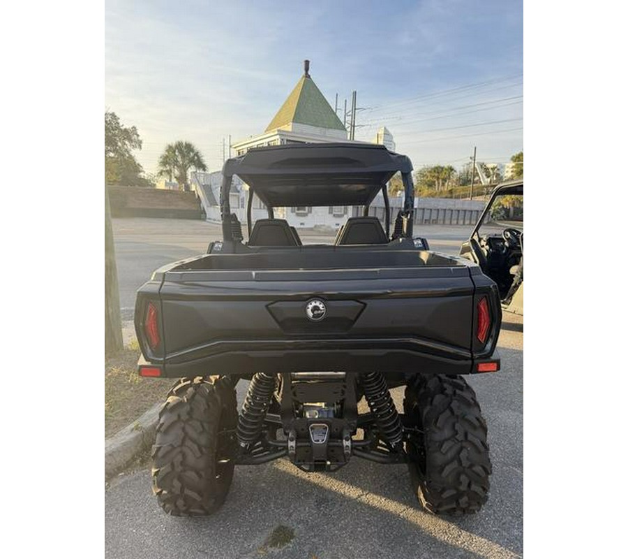 2025 Can-Am® Commander MAX XT 700
