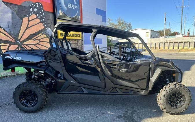 2025 Can-Am® Commander MAX XT 700