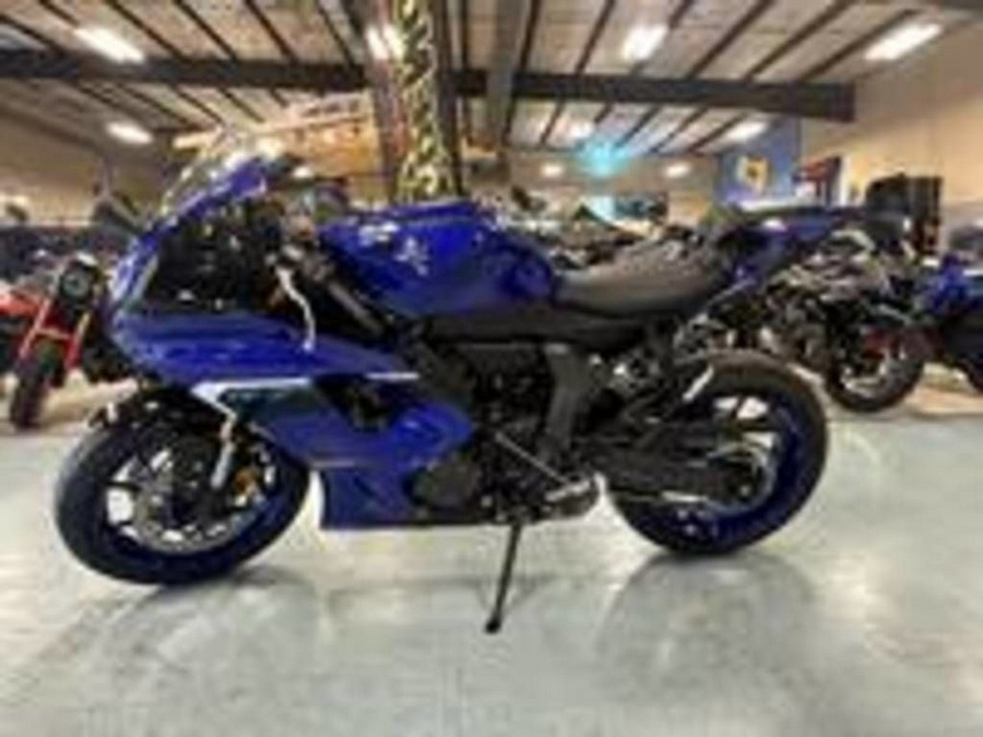 2025 Yamaha YZF-R7