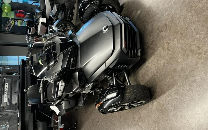 2017 Can-Am® Spyder® F3-T 6-Speed Manual (SM6)