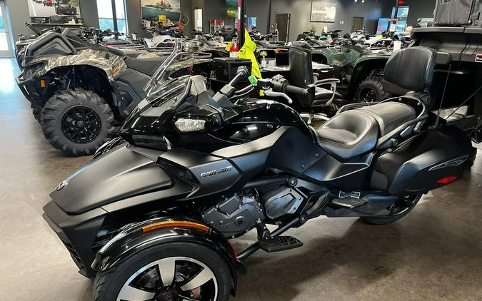 2017 Can-Am® Spyder® F3-T 6-Speed Manual (SM6)