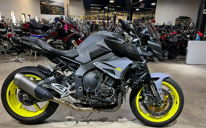 2017 Yamaha FZ 10