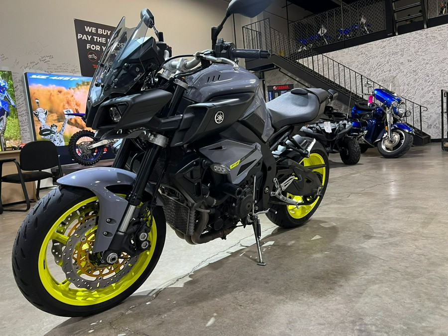 2017 Yamaha FZ 10