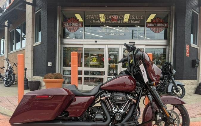 2020 Harley-Davidson® Street Glide® Special Billiard Burgundy