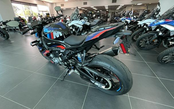 2024 BMW M 1000 R