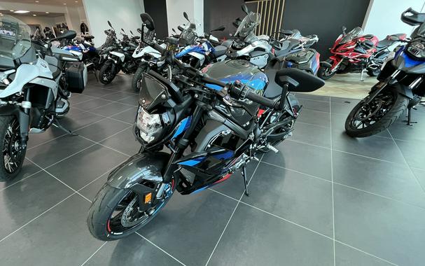 2024 BMW M 1000 R