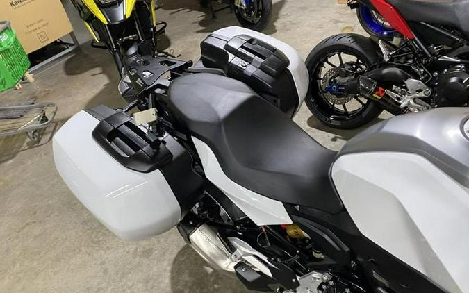 2021 BMW F 900 XR Light White