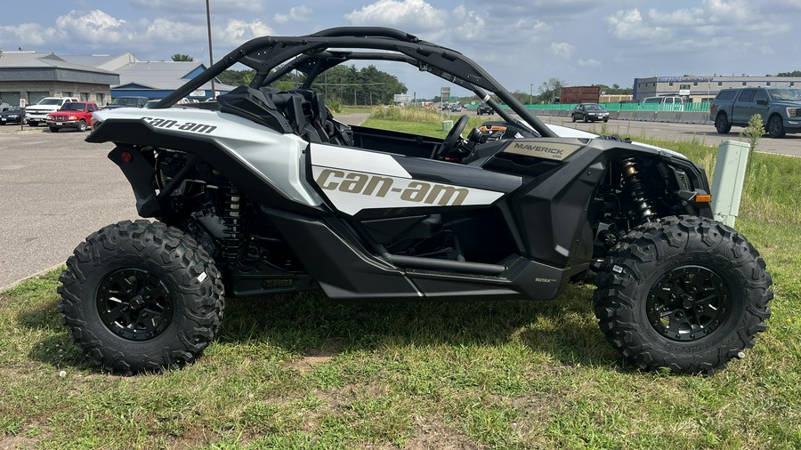 2024 Can-Am™ Maverick X3 DS TURBO RR