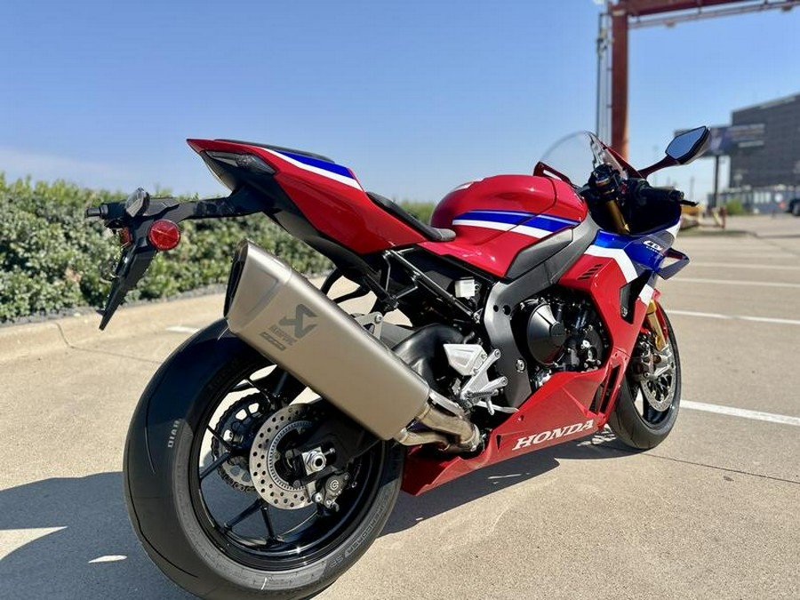 2025 Honda® CBR1000RR-R Fireblade SP