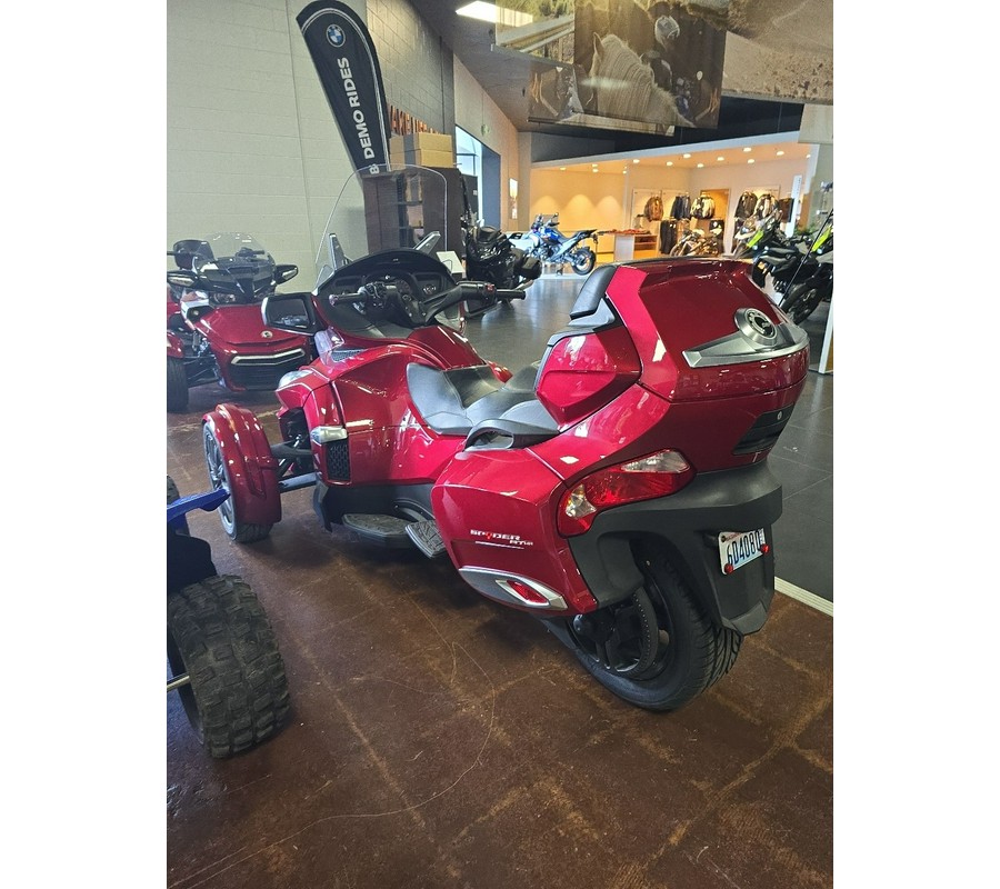 2015 Can-Am SPYDER RT-S