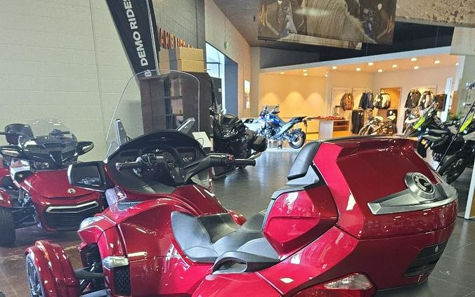 2015 Can-Am SPYDER RT-S