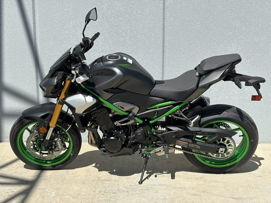2026 Kawasaki Z900 SE ABS