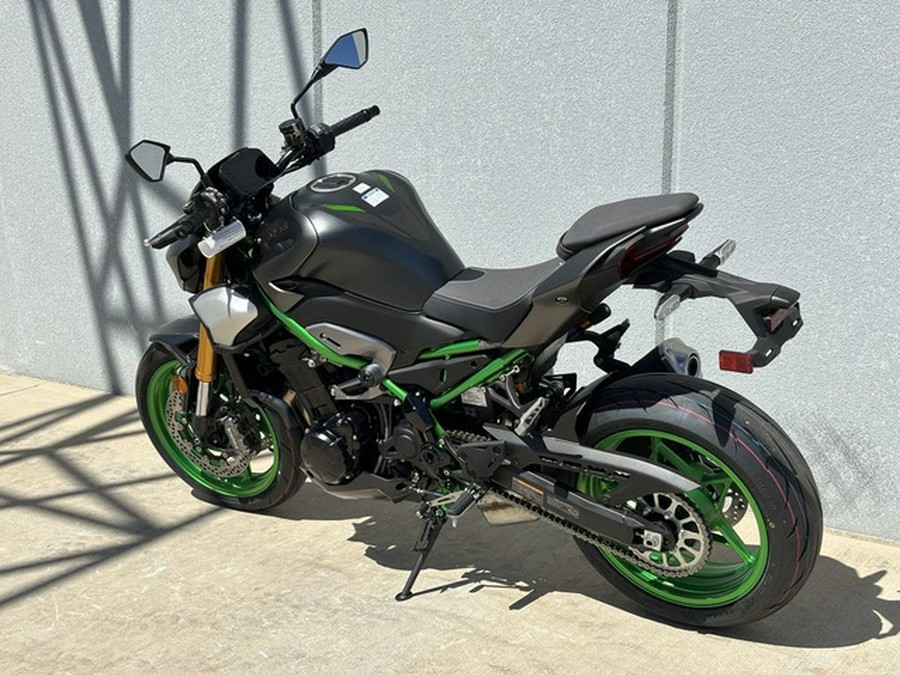 2026 Kawasaki Z900 SE ABS