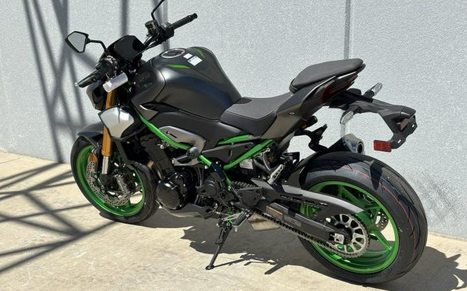 2026 Kawasaki Z900 SE ABS