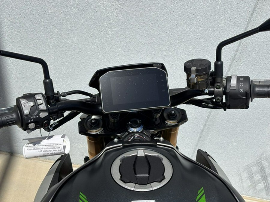 2026 Kawasaki Z900 SE ABS