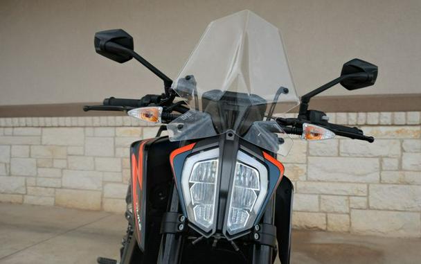 Used 2023 KTM Duke 890 R