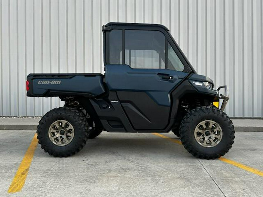 2025 Can-Am Defender Limited HD10