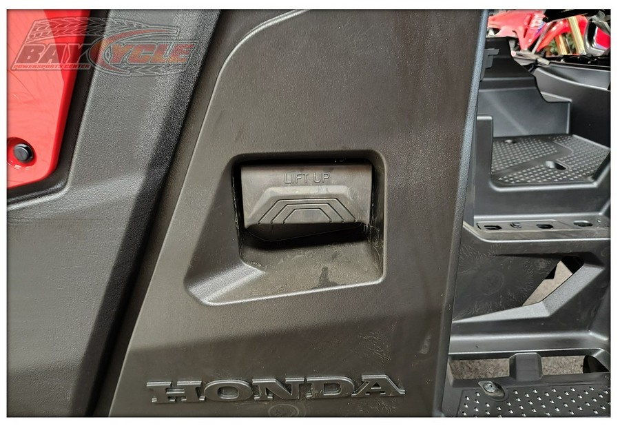 2026 Honda Pioneer 1000-5 Deluxe