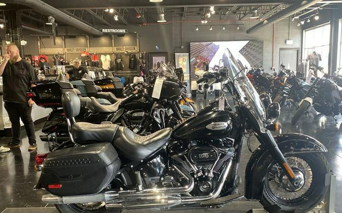 2021 Harley-Davidson FLHCS - Heritage Classic 114