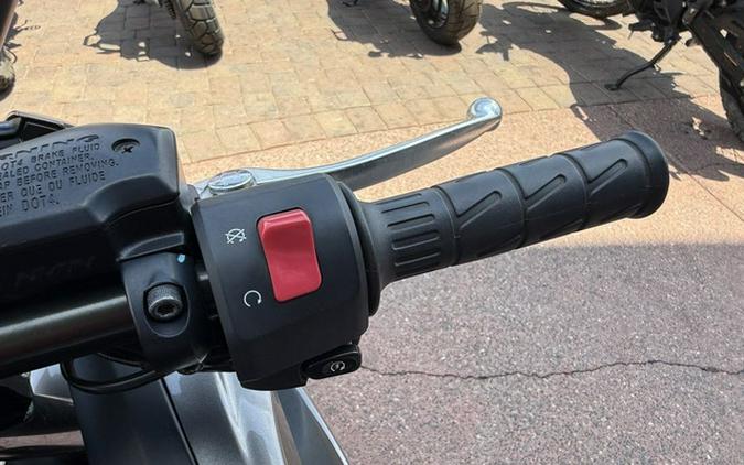 2021 Kawasaki Ninja 650 Metallic Graphite Gray/Metallic Spark Black Metallic Graphite GrayMetallic Spark B