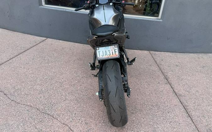 2021 Kawasaki Ninja 650 Metallic Graphite Gray/Metallic Spark Black Metallic Graphite GrayMetallic Spark B