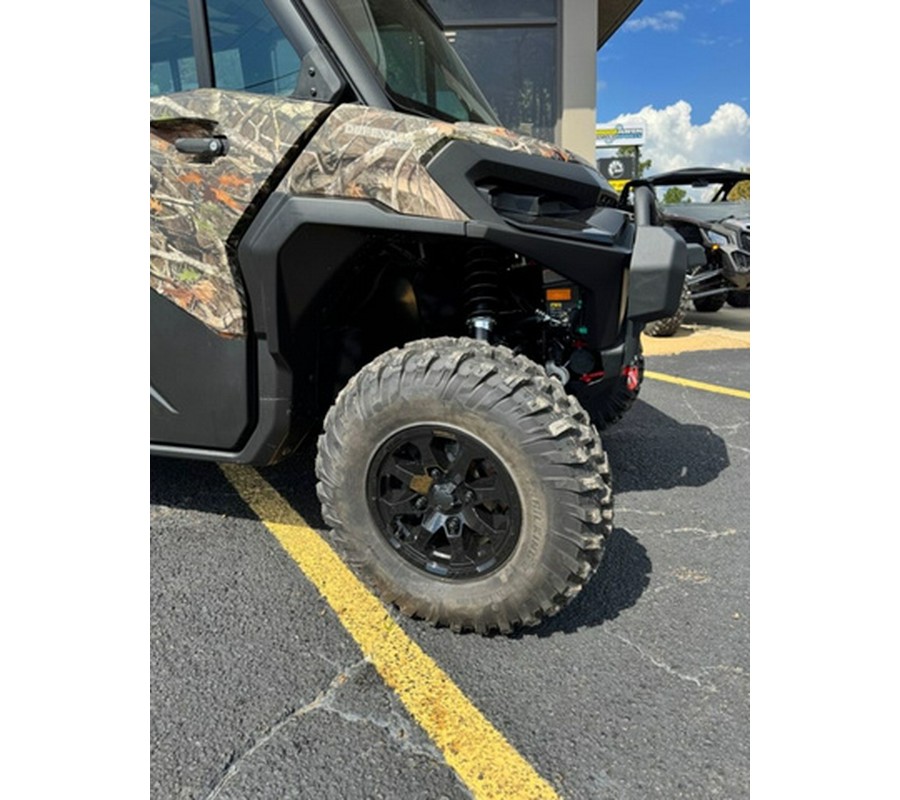 2026 Can-Am Defender MAX XT CAB HD11