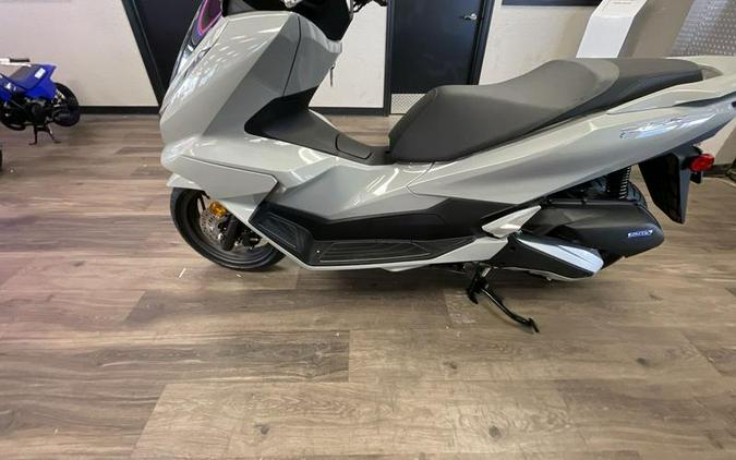 2025 Honda® PCX