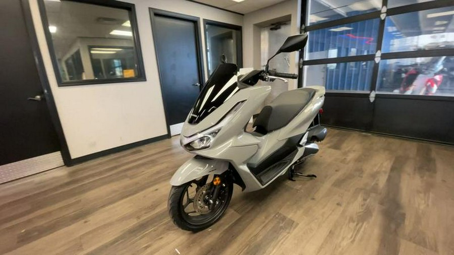 2025 Honda® PCX