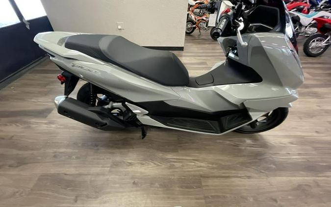 2025 Honda® PCX