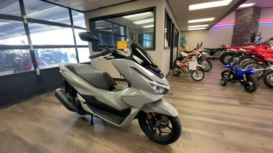 2025 Honda® PCX