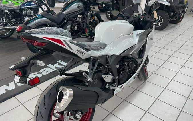 2025 Kawasaki NINJA ZX -6R ABS PEARL ROBOTIC WHITE/GRAPHITE GRAY