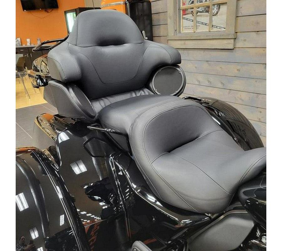 2025 Harley-Davidson® FLHTCUTG - Tri Glide® Ultra
