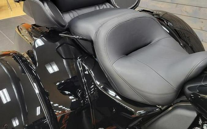 2025 Harley-Davidson® FLHTCUTG - Tri Glide® Ultra