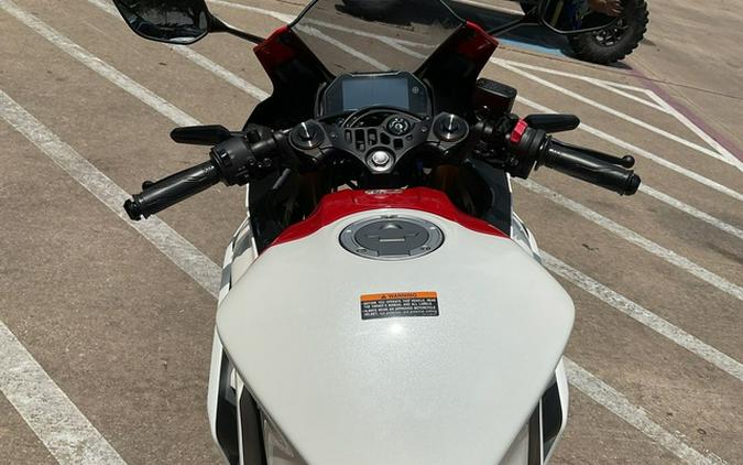 2026 Yamaha YZF-R3 70th Anniversary Edition R3