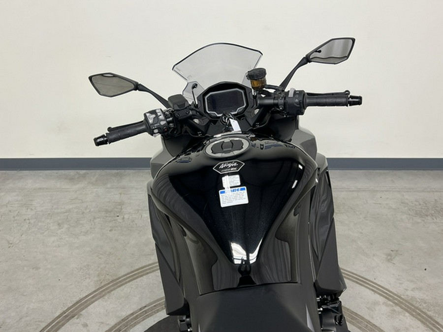 2025 Kawasaki Ninja 1100SX ABS