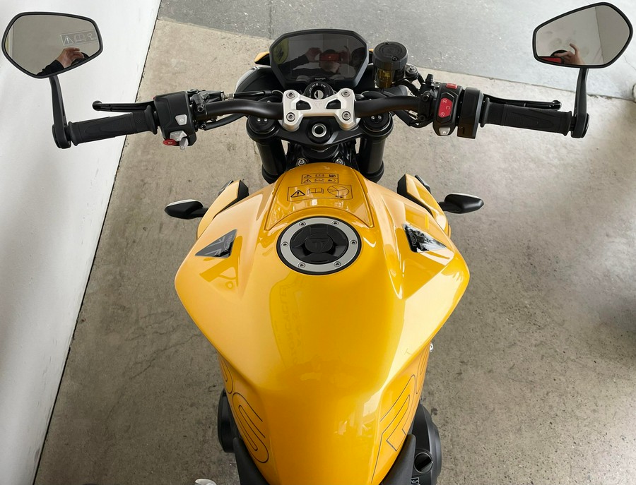 2026 Triumph STREET TRIPLE RS