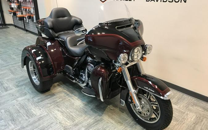 2022 Harley-Davidson Tri Glide Ultra Midnight Crimson/Vivid Black