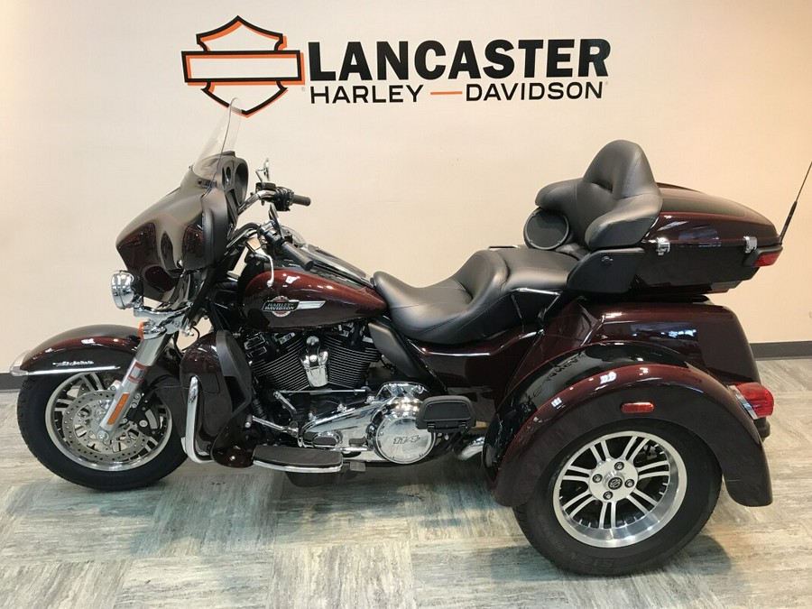 2022 Harley-Davidson Tri Glide Ultra Midnight Crimson/Vivid Black