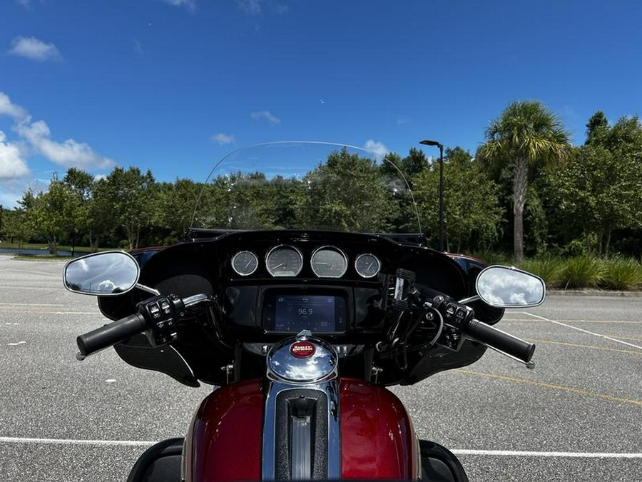 2023 Harley-Davidson® FLHTCUTGAN - Tri Glide® Ultra Anniversary Edition